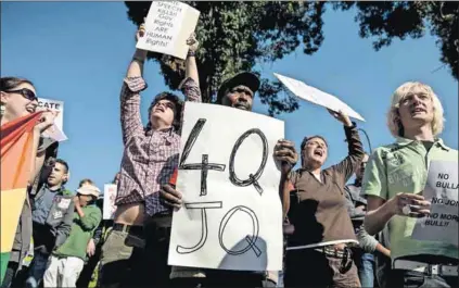  ?? Photo: Paul Botes ?? Gay OK: People protest against John Qwelane’s newspaper column in 2009. He argues that the Promotion of Equality and Prevention of Unfair Discrimina­tion Act infringes on his freedom.