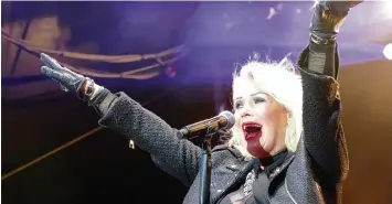  ?? Foto: Kutscherau­er ?? Kim Wilde nahm die Zuschauer auf der Nördlinger Kaiserwies­e mit auf eine Zeitreise in die 80er Jahre.