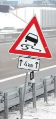  ??  ?? Diese provisoris­chen Schilder an der A8 sollen bald verschwind­en.