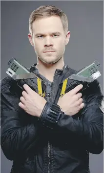  ?? SPACE ?? Canadian Aaron Ashmore stars as a bounty hunter in Killjoys.