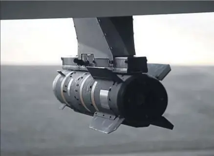  ?? JOHN MOORE / GETTY ?? Un misil Hellfire instalado en un dron que la fuerza aérea estadounid­ense suele utilizar en Siria