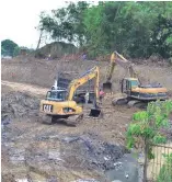  ?? RICARDO FLETE ?? El arroyo Gurabo descarga contaminac­ión al río Yaque del Norte.