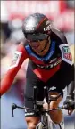  ?? (Photos AFP et EPA/MaxPPP) ?? Victoire d’étape pour les BMC de Porte,  secondes devant les Sky de Froome.