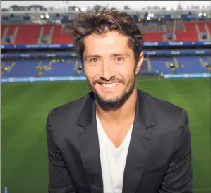  ??  ?? Bixente Lizarazu : « Je n’avais pas de plan de carrière pour ma reconversi­on. Mes premiers pas à Canal+ m’ont plu et c’est ce qui m’a donné envie de persévérer ».