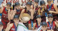  ?? STEPHEN LEITHWOOD BROCK UNIVERSITY ?? Brock celebrates an 84-71 victory over host Ryerson for its first Ontario University Athletics women's basketball championsh­ip since 1983.