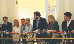  ?? KOREAN CULTURAL CENTRE ?? Officials from the Korean Embassy and the City government, as well as lawmakers and cultural leaders, join Kim Yun Shin (fourth from right) in opening the room named after her in the Korean Cultural Centre in Retiro.