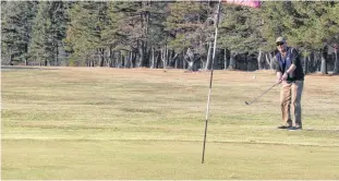  ?? JASON MALLOY ?? Duff Bishop was one of the golfers who visited Eden Golf and Country Club in West Paradise on March 18 for their first rounds of golf of the season.