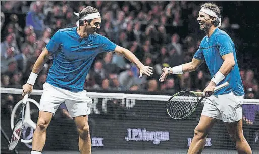  ?? FOTO: LAVER CUP ?? Roger Federer y Rafa Nadal, rivales en ATP y aliados en la Laver Cup. Recuperaro­n el brillo, dominando en 2017 los Grand Slams y el ranking mundial