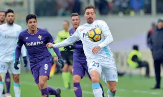  ??  ?? Un’altra sconfitta Fabrizio Cacciatore durante il match di domenica contro la Fiorentina, perso per 1-0