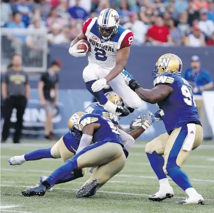  ?? TREVOR HAGAN/THE CANADIAN PRESS/FILES ?? Alouettes slotback Nik Lewis is sitting at 1,014 receptions heading into Saturday’s road game against the Toronto Argonauts and needs just four catches to pass Ben Cahoon and move into second place in career receptions.
