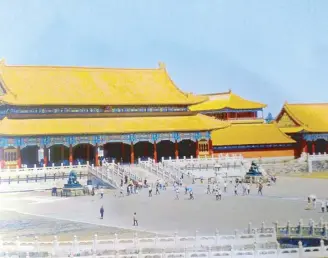  ??  ?? The Great Supreme Harmony Square is a picture/perfect sight here in the Forbidden City.