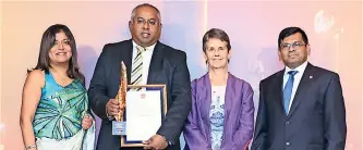  ??  ?? Country Manager ACCA Sri Lanka Nilusha Ranasinghe, Group CEO Gahanath Pandithage DIMO (Overall Runner Up) UN Sri Lanka Resident Coordinato­r Una Mccauley, ACCA President Adrian Perera