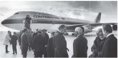  ?? Denver Post file ?? Guests line up at Stapleton Internatio­nal Airport in 1970 to see the first jumbo jet in Denver.