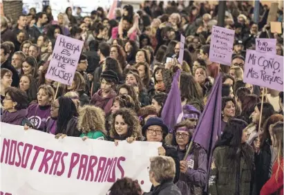  ?? Foto: Archiv ?? Die Demo am Weltfrauen­tag fand kurz vor Ausruf des Corona-Notstands statt.