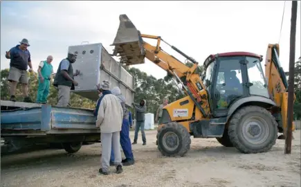  ?? PICTURES: EWALD STANDER ?? NEW HOME: The f)irst animals arrive at the Jukani Wildlife Sanctuary.