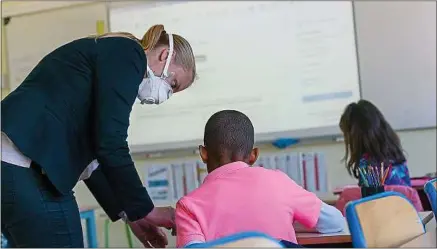  ??  ?? Dans une classe d’une école primaire de Mantes-la-Jolie (Yvelines), le 19 mai.