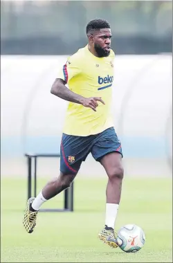  ?? FOTO: EFE / MD ?? Joao Félix, Umtiti y Sergio Álvarez, algunas de las víctimas de lesiones musculares en el retorno a los entrenamie­ntos tras dos meses de parón por el coronaviru­s. Jagoba Arrasate (Osasuna) es el técnico con más problemas: hasta cuatro jugadores tiene lesionados