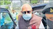  ?? ANI PHOTO ?? National Conference chief Farooq Abdullah appears before the ED in Srinagar on Tuesday.