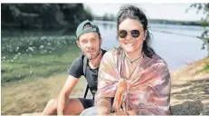  ?? ?? Thomas und Lesley suchen Entspannun­g am Elbsee.