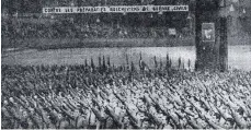  ?? FOTO: LE MATIN/WIKI ?? Aufmarsch französisc­her Nationalis­ten in der Radsportha­lle Vél d’Hiv im Jahr 1943.