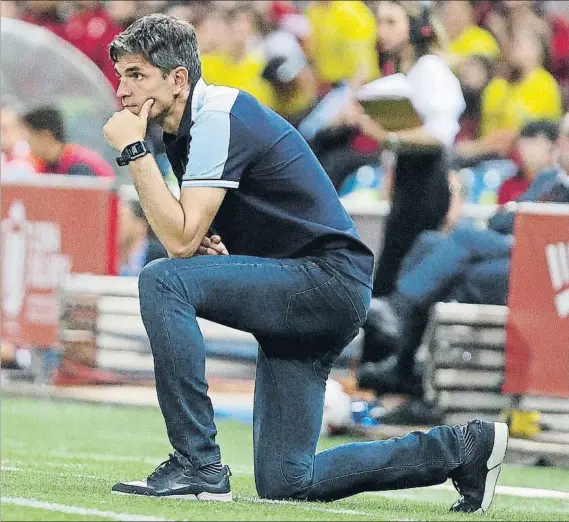  ?? FOTO: JOSÉ ANTONIO GARCÍA SIRVENT ?? Mauricio Pellegrino El técnico, durante la disputa de la final de Copa, por la que el entrenador argentino le reclama una prima al club albiazul