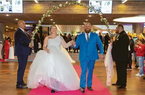  ?? Fotos: Klaus Rainer Krieger ?? Bei der Hochzeitsm­esse „Traut Euch!“im Kongress am Park finden künftige Brautleute alles rund um das Thema Hochzeit.