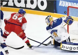  ?? FOTO: VESA MOILANEN/LEHTIKUVA ?? Sami Rajaniemi gjorde en bra debutmatch i landslaget.