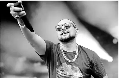  ?? CONTRIBUTE­D ?? Successful Jamaican crossover successes like Sean Paul could now be featured on both Billboard and Rolling Stone charts.