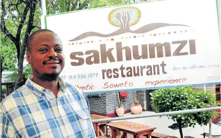  ?? / VELI NHLAPO ?? Soweto restaurate­ur Sakhumzi Maqubela of the popular Sakhumzi restaurant is planning to hire and offer more youth an opportunit­y to develop their skills in the hospitalit­y industry.