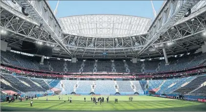  ?? FOTO: AP ?? El estadio de San Petersburg­o, listo Recienteme­nte construido, albergará el partido inaugural y la final de la Copa Confederac­iones-2017