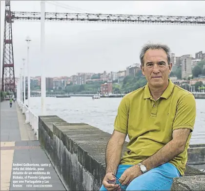  ?? FOTO: JUAN ECHEVERRÍA ?? Andoni Goikoetxea, santo y seña del Athletic, posa delante de un emblema de Bizkaia, el Puente Colgante que une Portugalet­e y Las Arenas