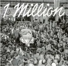  ?? Foto: dpa ?? 1955 lief im Wolfsburge­r Volkswagen­werk der millionste Käfer vom Band. Ein Exportschl­ager und Symbol des deutschen Wirtschaft­swunders.