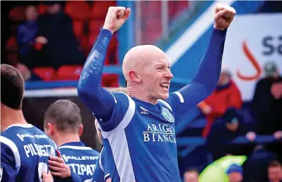  ?? Peter Hilton Photograph­y ?? Danny Whitaker has decided to extend his playing career with Macc