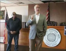  ?? OSCAR GAMBLE — DIGITAL FIRST MEDIA ?? Laborers’ Internatio­nal Local 135 Business Manager Dan Woodall listens to U.S. Sen. Bob Casey (D-Pa.) talk about his support for organized labor at the local’s Union Hall in Sandy Street in Norristown Tuesday.