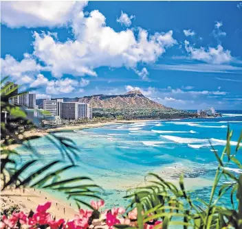  ?? The gorgeous coastline of Waikiki Beach in Hawaii. ??