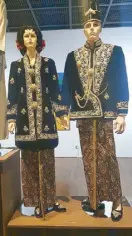  ??  ?? Ornate traditiona­l Indonesian wedding attire.