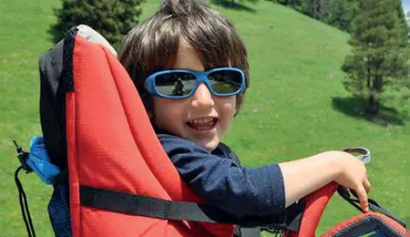  ??  ?? Fratellino Nicolò aveva 4 anni e un fratello più grande. Frequentav­a l’asilo parrocchia­le