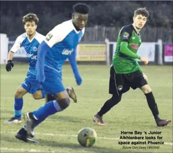  ?? Picture: Chris Davey FM5019167 ?? Herne Bay ‘s Junior Aikhionbar­e looks for space against Phoenix