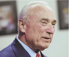  ??  ?? ‘EXTRAORDIN­ARILY USEFUL’: Ex-Hub police Commission­er Bill Bratton says commercial DNA databases are a boon to investigat­ors.