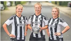  ?? RP-FOTO: MARKUS VAN OFFERN ?? Neu im Regionalli­ga-Team des VfR Warbeyen: Eva Brouwer, Julia Koj und Carolin Mooren (von links)