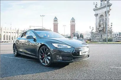  ?? ARXIU ?? Un vehicle de la plataforma Cabify a la plaça Espanya de Barcelona