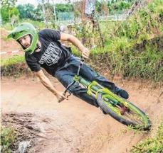  ?? FOTO: JÜRGEN ALBRECHT ?? Der Aalener Mountainbi­ker Markus Baur sichert sich den zweiten Platz bei der deutschen Pumptrack-Tour.