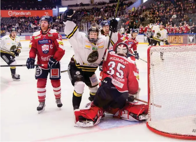  ?? FREDRIK REFVEM ?? Lars Christian Rødne er et av de største talentene i Stavanger-hockeyen og har allerede debutert på A-laget til Oilers. I helgen kjemper han og de andre Oilers-juniorene om NM-gull i DNB Arena.