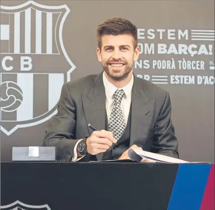  ?? FOTO: FCB ?? Gerard Piqué, con el traje de faena que le espera según su propio calendario. Lo de ir de corto tiene fecha de caducidad