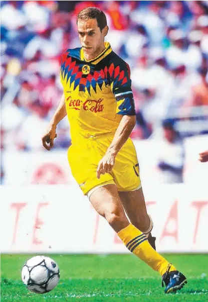  ?? MEXSPORT ?? Zague, en un partido con América en la Temporada 1994-95.