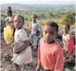  ?? FOTO: PR ?? Kinder aus Burundi würden sich über Kleider aus Deutschlan­d freuen. Die katholisch­e Kirchengem­einde Westerheim will da helfen.
