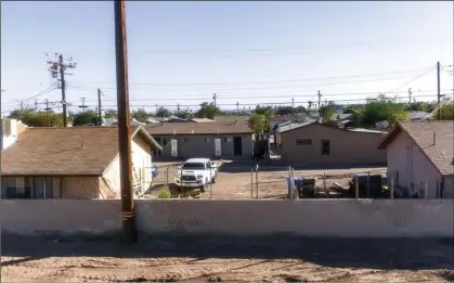  ?? PHOTO VINCENT OSUNA ?? Homes located in the northeast side of the city on Thursday in El Centro.