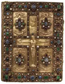  ??  ?? 1. Front cover of the Lindau Gospels,
c. 880–90, Abbey of St Gall, Switzerlan­d, gold repoussé, jewelled border, 35 × 27.5cm. Morgan Library & Museum, New York