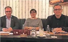  ?? FOTO: SPD ?? Vorsitzend­er Josef Gietemann sowie die beiden stellvertr­etenden Vorsitzend­en Monika Overkamp und Christian Nitsch, von links.