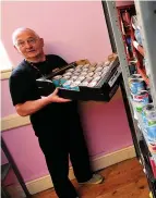  ??  ?? Foodbank co-ordinator Ian Smith